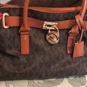Micheal Kors Hamilton handbag